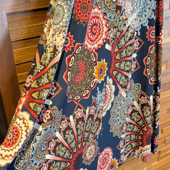 Sleeveless Black Maxi Dress with Multicolor Medallion Print - Picture 7 of 8